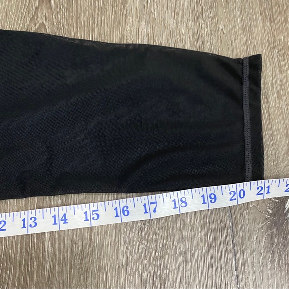 Z by Zella Gray Cropped Leggings w/ Mesh Back Calf - Picture 12 of 13